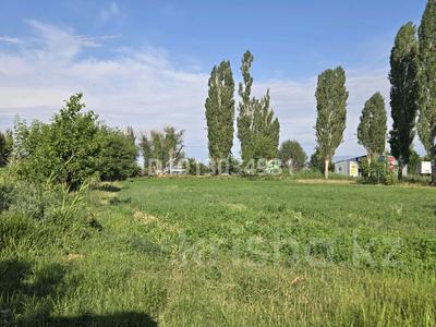 Участок · 20 соток, Байзақ ауданы, Үлгілі 1, Жақыпбай 8 — Қостөбе ауылының маңында. "Шинойл" заправканың қасында за 14 млн ₸ в Таразе