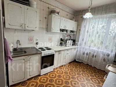 2-бөлмелі пәтер · 54 м² · 4/5 қабат, мкр Юго-Восток, Мкр Гульдер 2 17, бағасы: 20 млн ₸ в Караганде, Казыбек би р-н