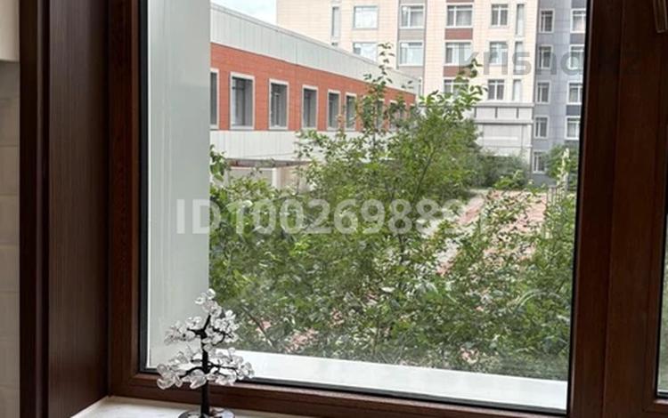 4-бөлмелі пәтер · 109 м² · 2/21 қабат, Кабанбай батыра 43В, бағасы: 91 млн ₸ в Астане, Есильский р-н — фото 46