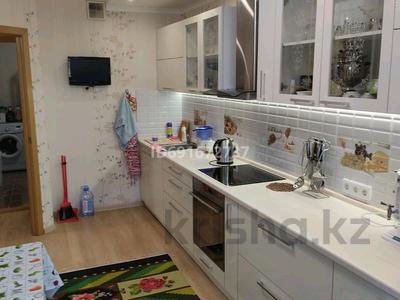 2-бөлмелі пәтер, 60 м², 9/17 қабат, Кенесары — Жубанова, бағасы: 26 млн 〒 в Астане, р-н Байконур