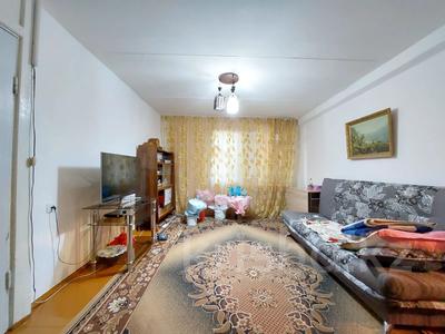 4-комнатная квартира, 80.3 м², 1/4 этаж, Макарова за 18 млн 〒 в Таразе