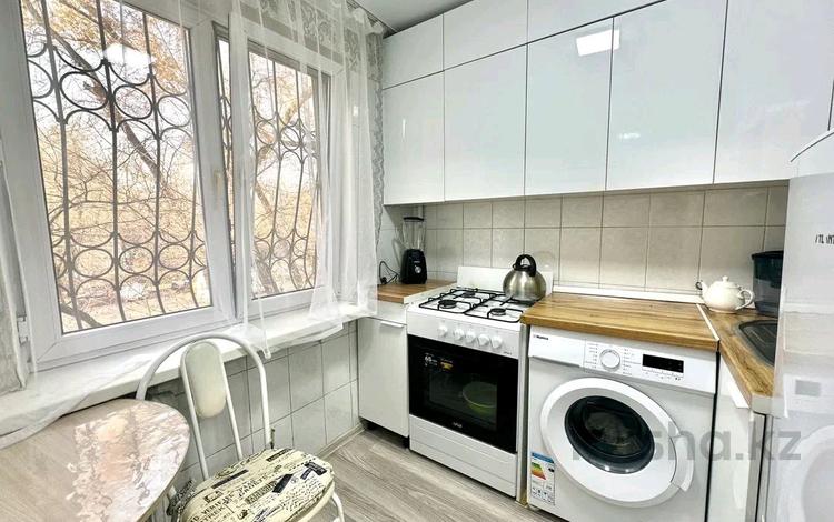3-комнатная квартира · 60 м² · 2/4 этаж, мкр №8 20 за 37 млн ₸ в Алматы, Ауэзовский р-н — фото 11