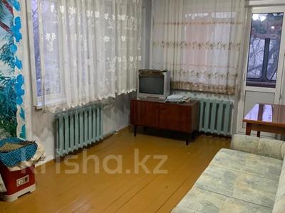 2-комнатная квартира, 42 м², 3/5 этаж, Бурова 41 за 12.5 млн 〒 в Усть-Каменогорске