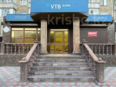 Офисы, магазины и бутики, салоны красоты, фитнес и спорт, медцентры и аптеки, образование, конференц-залы, студии · 200 м² за 1 млн ₸ в Семее