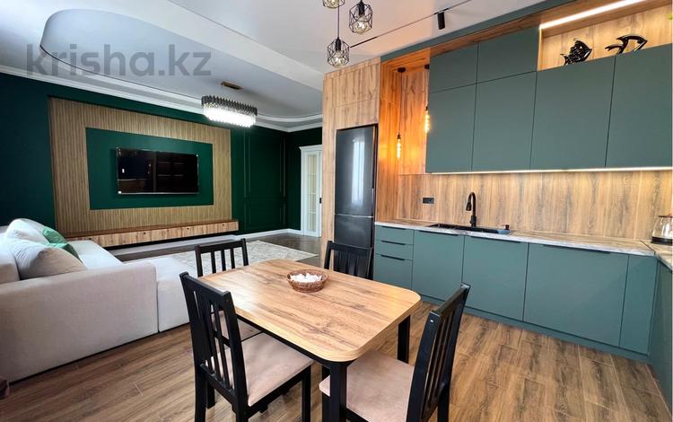 4-комнатная квартира · 180 м² · 18/19 этаж, мкр Юго-Восток, Дюсембекова 83/1 — Караганда-Арена, Флагшток за 75 млн 〒 в Казыбек би р-н — фото 2