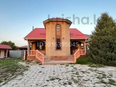 Дом · 2 комнаты · 65 м², мкр Акбулак, К. Жанаева 12 за 10 000 ₸ в Алматы, Алатауский р-н