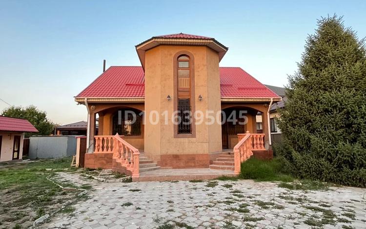 Дом · 2 комнаты · 65 м², мкр Акбулак, К. Жанаева 12 за 10 000 ₸ в Алматы, Алатауский р-н — фото 2
