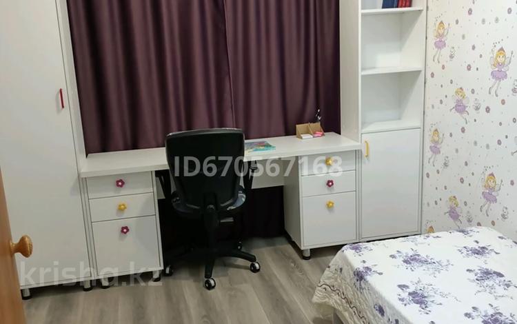 3-бөлмелі пәтер · 59 м² · 4/5 қабат, Сатпаева 16/1, бағасы: 150 000 ₸ в Усть-Каменогорске — фото 2