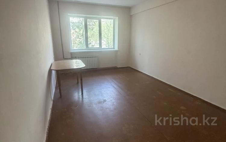 2-бөлмелі пәтер · 50 м² · 1/4 қабат, 2 мкрн, бағасы: 17.5 млн ₸ в Конаеве — фото 2
