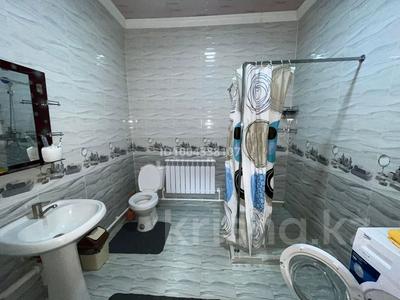 2-комнатная квартира · 68 м² · 1/1 этаж, Қ.Жүнісбеков 55 — На против Риксос Туркестан за 8 000 〒