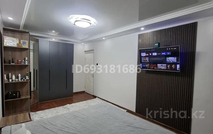 4-бөлмелі пәтер · 75 м² · 1/5 қабат, Титова 47 — На против больницы, бағасы: 43 млн ₸ в  — фото 11