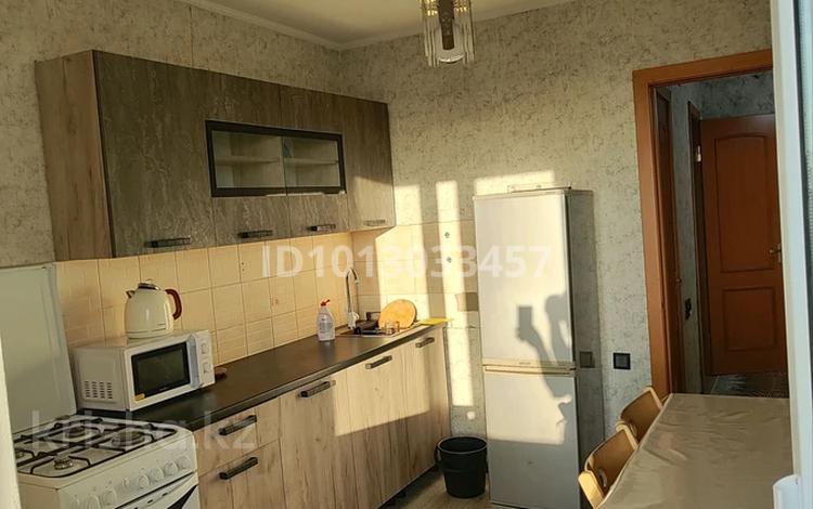 1-бөлмелі пәтер · 37 м² · 10 қабат, Шакарима 20, бағасы: 10 000 ₸ в Семее — фото 10