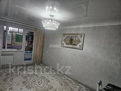 2-бөлмелі пәтер · 46 м² · 3/5 қабат, Есенберлина 57 — Департамент полиции, бағасы: 15 млн ₸ в Жезказгане