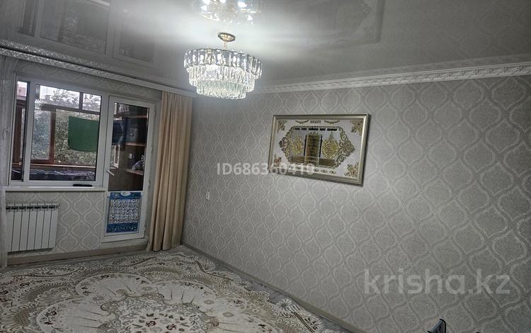 2-бөлмелі пәтер · 46 м² · 3/5 қабат, Есенберлина 57 — Департамент полиции, бағасы: 15 млн ₸ в Жезказгане — фото 2