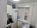 2-бөлмелі пәтер · 46 м² · 3/5 қабат, Есенберлина 57 — Департамент полиции, бағасы: 15 млн ₸ в Жезказгане — фото 3