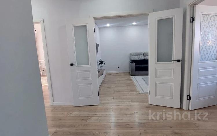 3-комнатная квартира · 101 м² · 5/5 этаж, мкр. Алтын орда за 36 млн ₸ в Актобе — фото 2