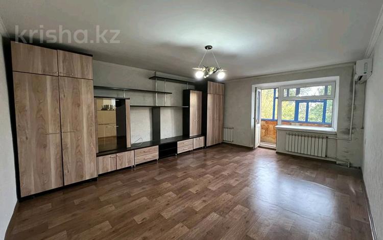 2-комнатная квартира, 52 м², 2/5 этаж, Желтоксан 14 за 13.2 млн 〒 в Жезказгане — фото 2