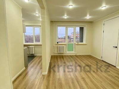 2-комнатная квартира · 44.5 м² · 3/5 этаж, Машхур Жусупа 33/а за 13.6 млн 〒 в Экибастузе