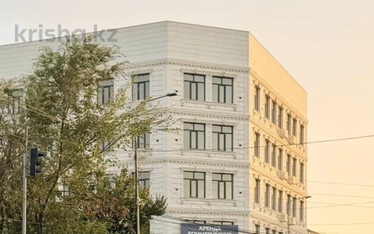 Свободное назначение, офисы, магазины и бутики, салоны красоты, медцентры и аптеки, развлечения, конференц-залы, кабинеты и рабочие места, студии · 330 м² за ~ 1.5 млн ₸ в Шымкенте, Аль-Фарабийский р-н — фото 2