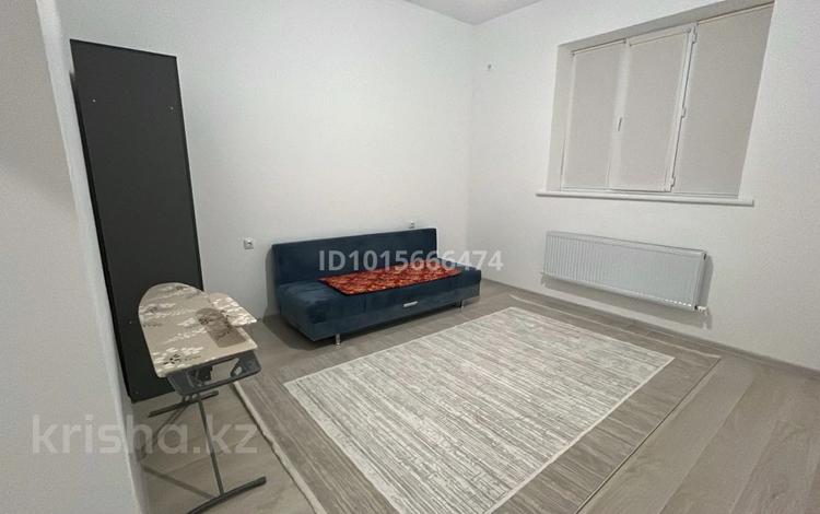 2-бөлмелі пәтер · 75 м² · 5/5 қабат, Нұрсая ш/а., Елорда 3, бағасы: 180 000 ₸ в Атырау, мкр Нурсая — фото 2