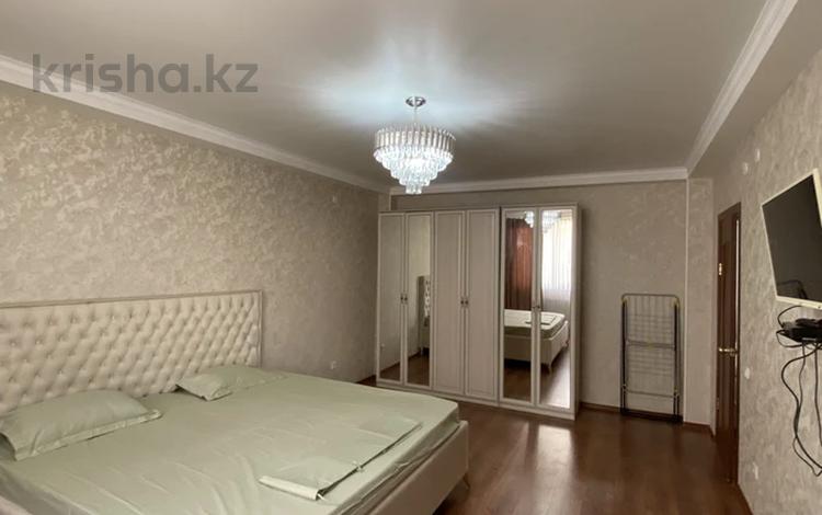 1-комнатная квартира · 48 м² · 1/5 этаж, 17-й мкр 75 за 15 000 ₸ в Актау — фото 2