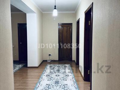 3-комнатная квартира · 105 м² · 3/9 этаж, мкр. Алтын орда, Мангилик 1 за 240 000 〒 в Актобе