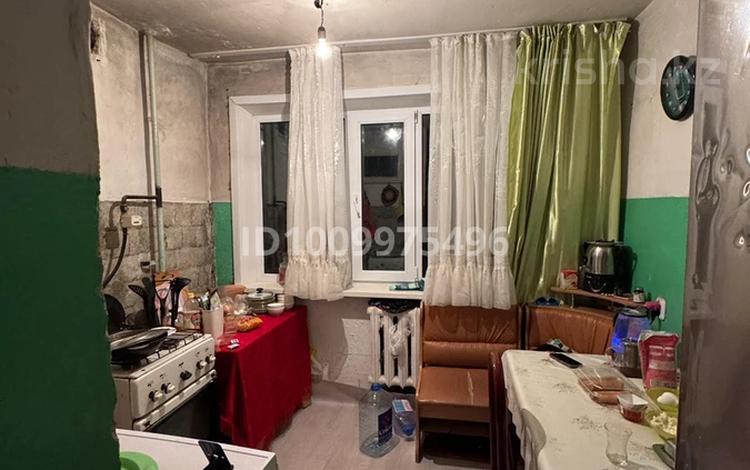 3-бөлмелі пәтер · 72 м² · 2/9 қабат, мкр Юго-Восток, университетская, бағасы: 20 млн ₸ в Караганде, Казыбек би р-н — фото 2