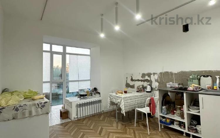 3-комнатная квартира · 90 м² · 2/4 этаж, Каирбекова 453 за 33.5 млн 〒 в Костанае — фото 2