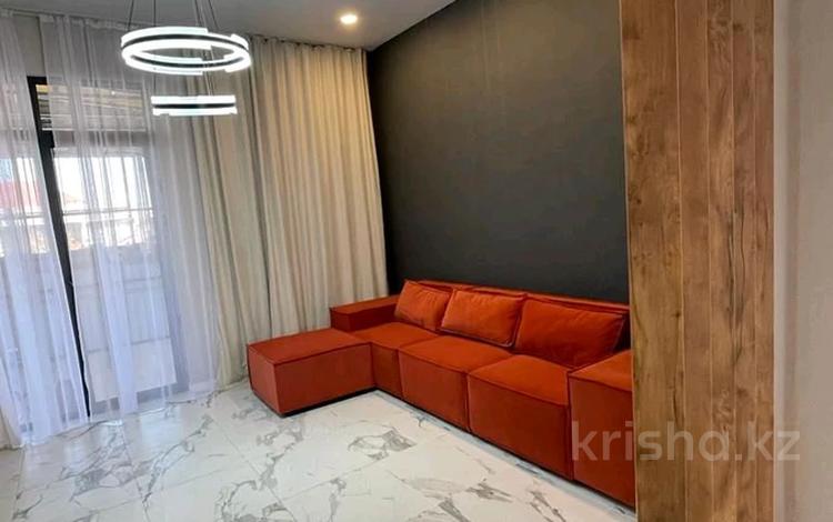 5-комнатный дом помесячно, 160 м², мкр Нур Алатау