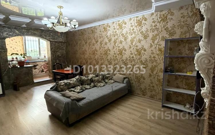 3-комнатная квартира · 100 м² · 4/18 этаж, Брусиловского 159 — Кулымбетова за 400 000 ₸ в Алматы, Алмалинский р-н — фото 2