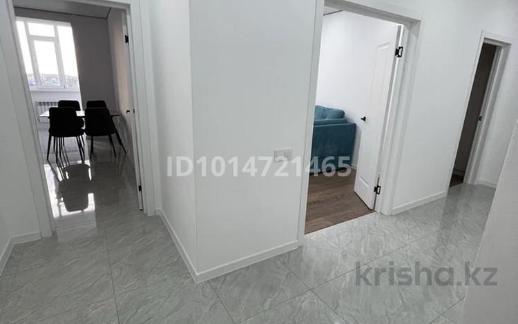 2-комнатная квартира · 70 м² · 5/9 этаж, мкр Старый Аэропорт, Самал 88 за 250 000 ₸ в Уральске — фото 2