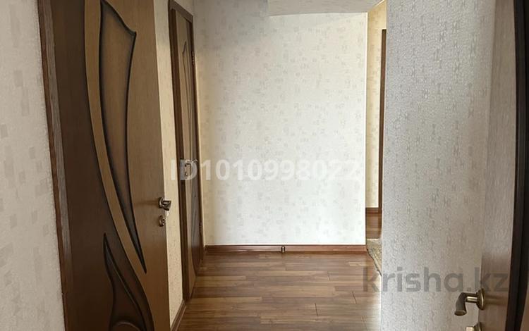 2-комнатная квартира · 78 м² · 5/9 этаж, мкр №1, Мкр Аксай 1а 28 за 46 млн 〒 в Алматы, Ауэзовский р-н — фото 2