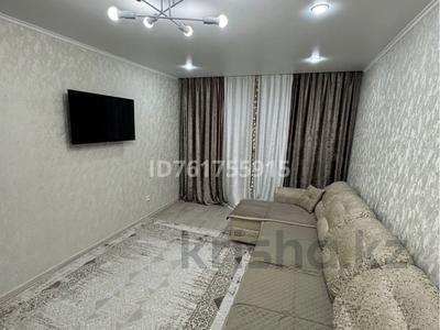 2-комнатная квартира · 60 м² · 2/5 этаж, Бегим ана 10 — Жд вокзал центр жайна площадь зубенко за 10 000 〒 в 