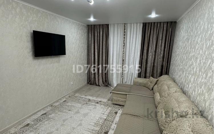 2-комнатная квартира · 60 м² · 2/5 этаж, Бегим ана 10 — Жд вокзал центр жайна площадь зубенко за 10 000 〒 в  — фото 2