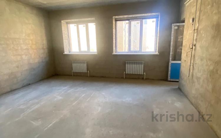 1-бөлмелі пәтер · 65.4 м² · 1/5 қабат, Алтын орда ш/а., бағасы: 16.5 млн ₸ в Актобе, мкр. Алтын орда — фото 2