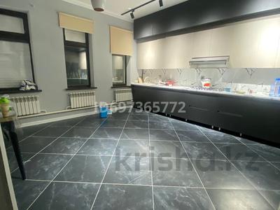 Жеке үй · 7 бөлме · 200 м² · 6 жүзд., 55 — Жанкожа Баймагамбет, бағасы: 40 млн ₸ в 