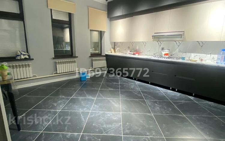 Жеке үй · 7 бөлме · 200 м² · 6 жүзд., 55 — Жанкожа Баймагамбет, бағасы: 40 млн ₸ в  — фото 5