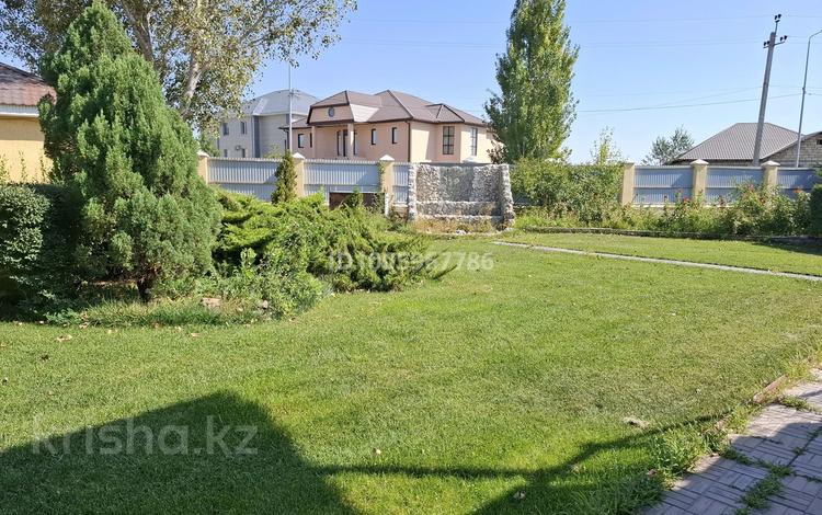 Отдельный дом · 4 комнаты · 391 м² · 17 сот., мкр Атырау, Байқоңыр 9а за 90 млн ₸ — фото 2