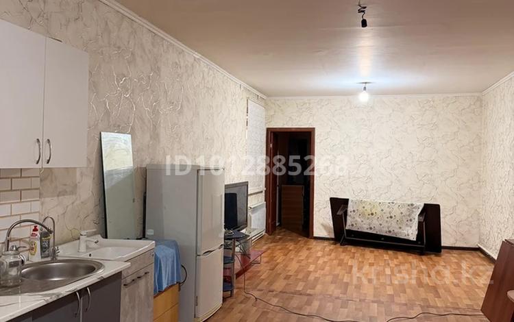 Үйдің бір бөлігі · 2 бөлме · 50 м² · 10 сот., Макашева 15 — Бейсебаева, бағасы: 120 000 ₸ в Каскелене — фото 2