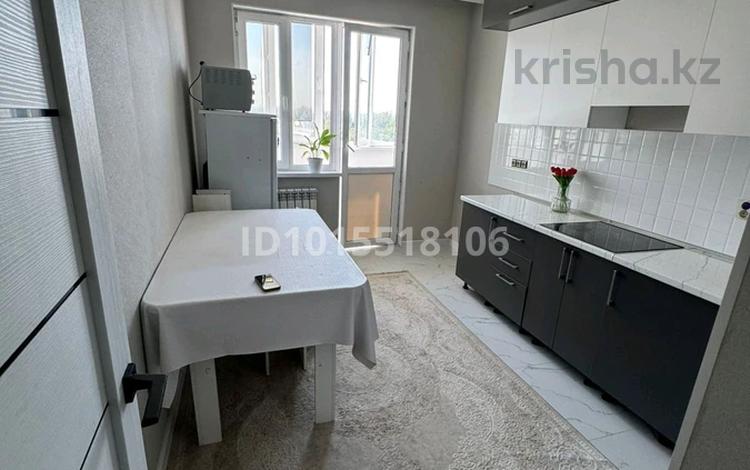 2-комнатная квартира · 58 м² · 7/12 этаж, Кошкарбаева 1140 за 230 000 ₸ в  — фото 2