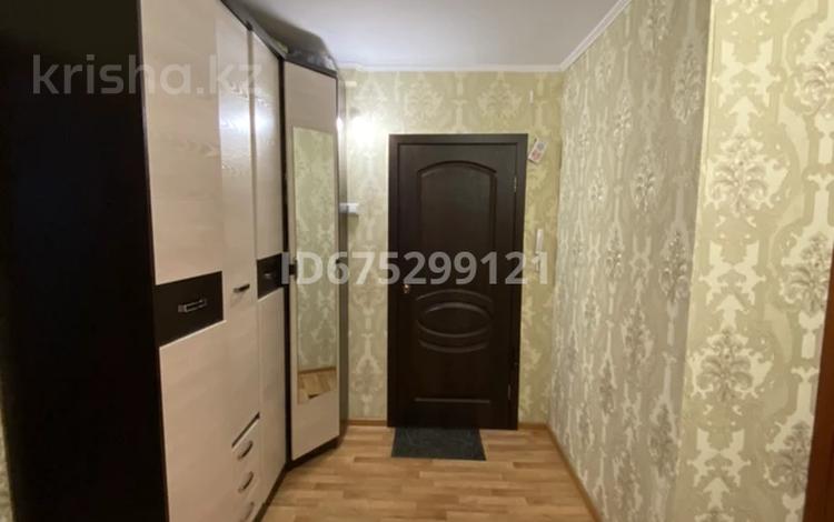 3-комнатная квартира, 70 м², 2/6 этаж, Жастар за 31 млн 〒 в Усть-Каменогорске — фото 2