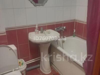 1-комнатная квартира · 35 м², Мухита 134 за 7 000 ₸ в Уральске