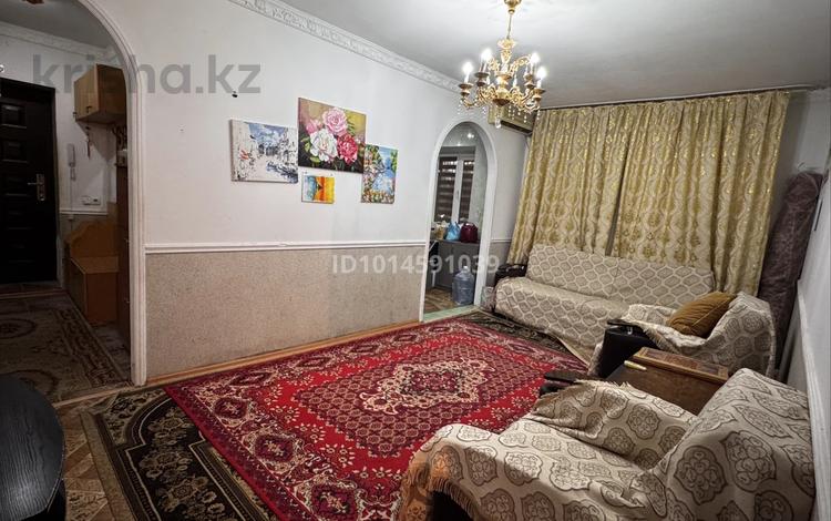 3-комнатная квартира · 52 м² · 1/4 этаж, Достык 7 — За Пассажем, 21 школа за 14 млн ₸ в Атырау — фото 2