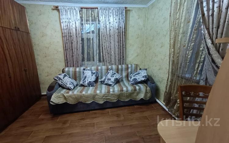 2-комнатный дом помесячно, 50 м², 3 сот., Абиша Кекилбайулы 15