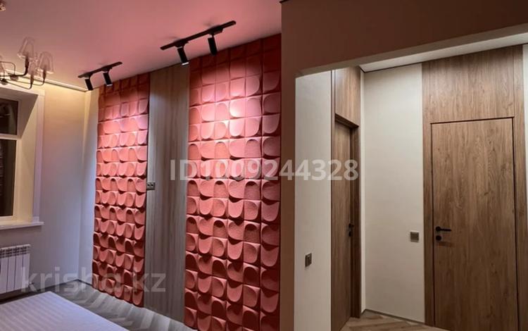 2-комнатная квартира · 48 м² · 10/13 этаж, ​Улица Карбышева за 29 млн 〒 в Караганде, Казыбек би р-н — фото 2