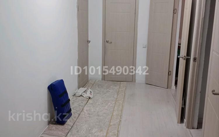 2-бөлмелі пәтер · 70.9 м² · 1/5 қабат, Бопай ханым 44, бағасы: 23 млн ₸ в Актобе — фото 2