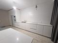 2-комнатная квартира · 74 м² · 1/12 этаж, мкр Юго-Восток, Республики — Ледовый дворец спорта "Караганда-Арена", Карагандинская городская мечеть №1 за 28 млн ₸ в Казыбек би р-н — фото 6