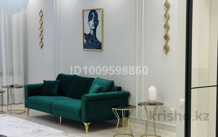 2-бөлмелі пәтер · 70 м² · 9/18 қабат, 17-й мкр 6, бағасы: 500 000 ₸ в Актау — фото 2