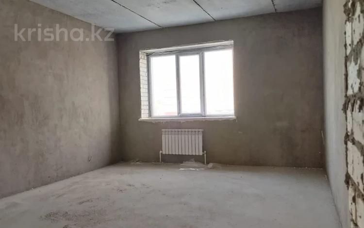 4-бөлмелі пәтер · 140 м² · 1/5 қабат, мкр. Алтын орда, Ораза Татеулы 100 В, бағасы: 39.8 млн ₸ в Актобе — фото 2