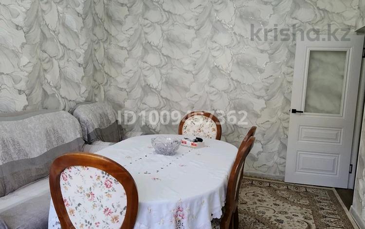 2-комнатная квартира · 54 м² · 1/3 этаж, мкр Жулдыз-1 — 20 поликлиника за 250 000 ₸ в Алматы, Турксибский р-н — фото 2